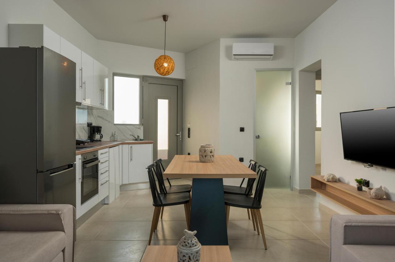 Aegean Breeze Luxury Apartments Next To The Sea Maleme  Exterior photo