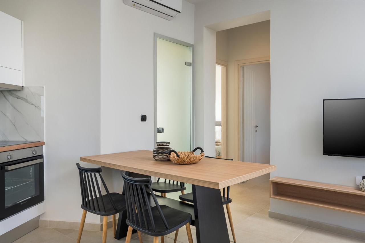 Aegean Breeze Luxury Apartments Next To The Sea Maleme  Exterior photo