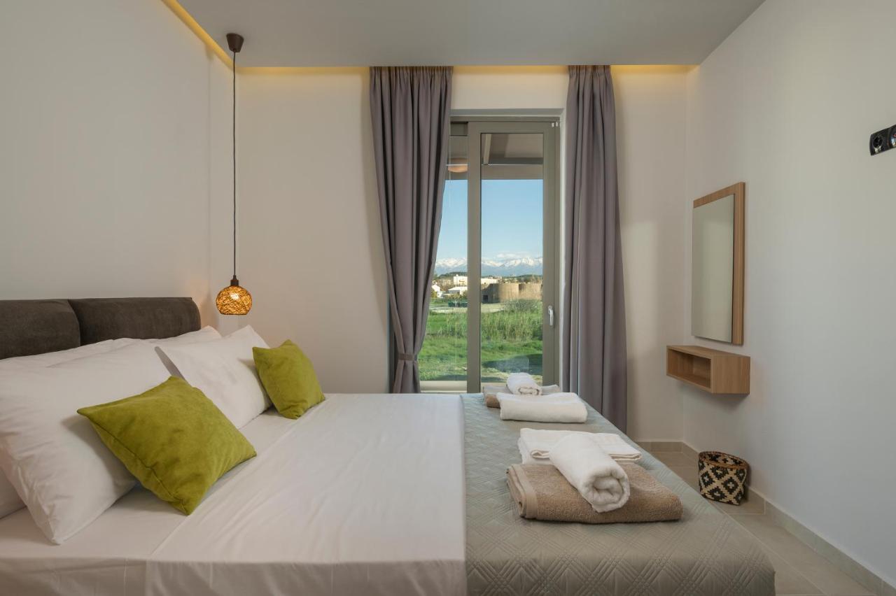 Aegean Breeze Luxury Apartments Next To The Sea Maleme  Exterior photo