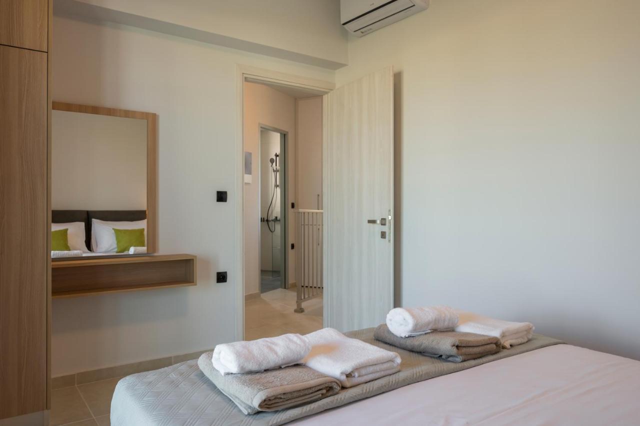 Aegean Breeze Luxury Apartments Next To The Sea Maleme  Exterior photo