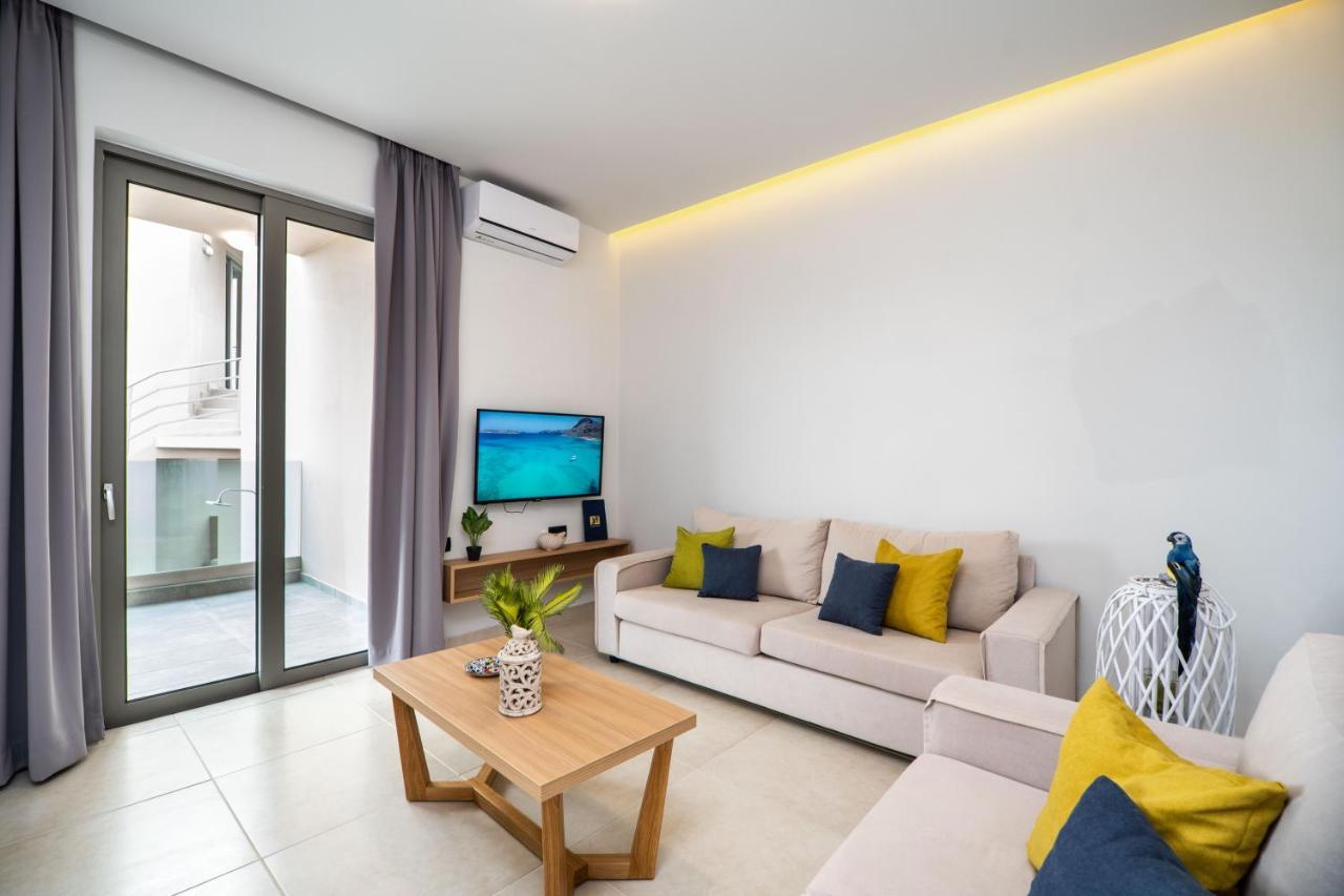 Aegean Breeze Luxury Apartments Next To The Sea Maleme  Exterior photo