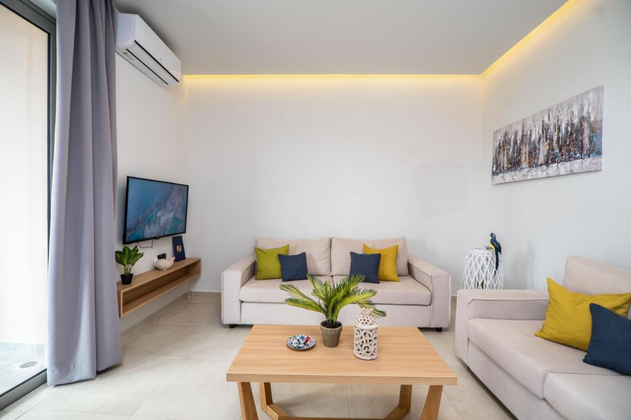 Aegean Breeze Luxury Apartments Next To The Sea Maleme  Exterior photo